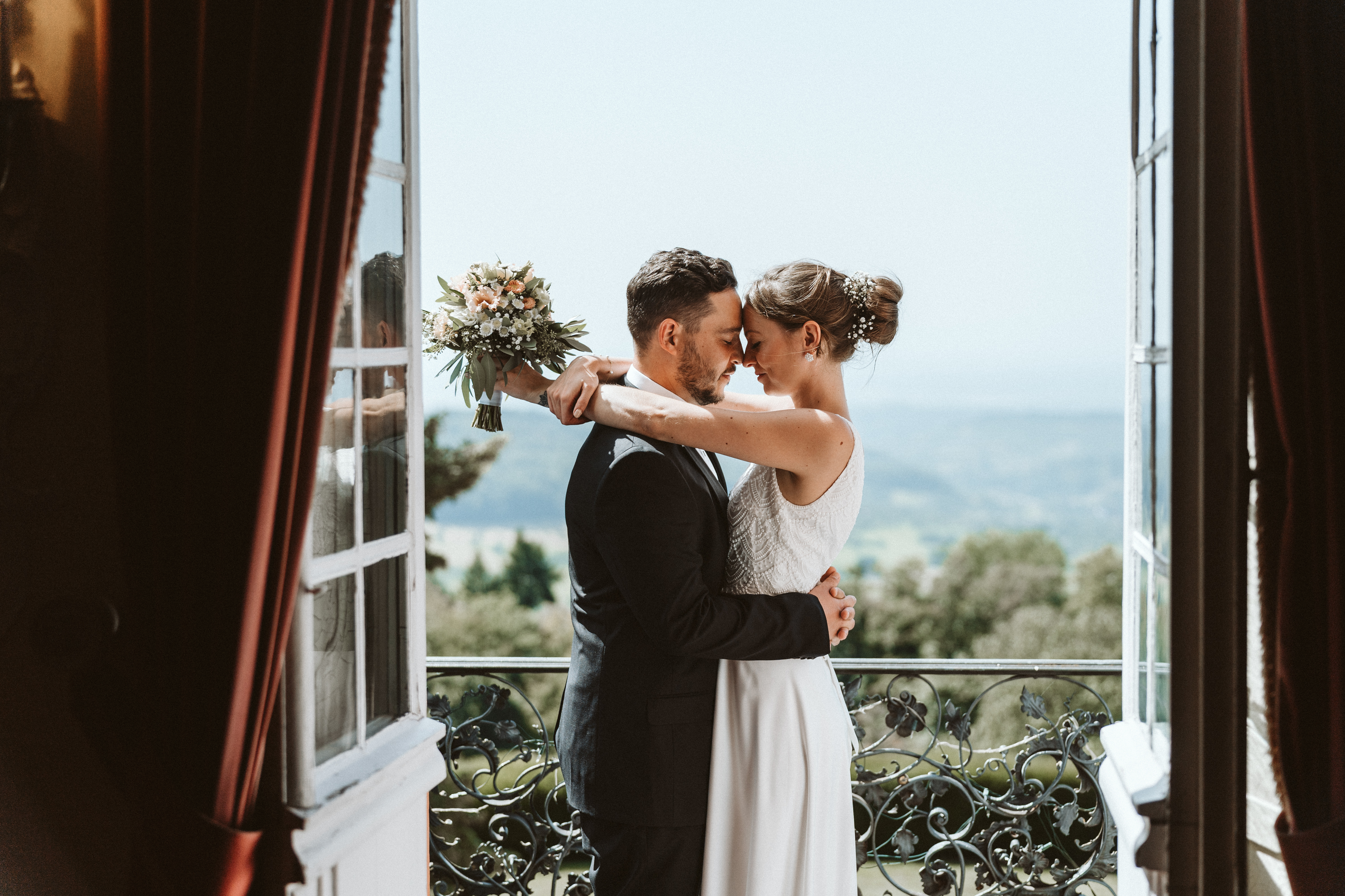 Hochzeit auf Schloss Bürgeln bei Schliengen. Hochzeitsfotograf Sebastian Faber